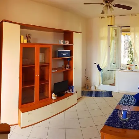 شقة Pratoranieri Beach *